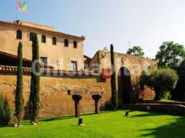 Casa (casa rural), 2630 m², cerca de bus y tren