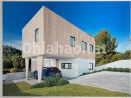 Obra nueva - Casa en, 324 m², cerca de bus y tren