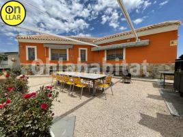 Houses (detached house), 242 m², near bus and train, almost new, La Carrasca