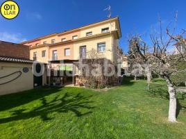 Houses (detached house), 203 m², near bus and train, Tona