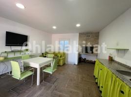 Duplex, 109 m², near bus and train