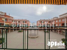 Casa (unifamiliar adossada), 118 m², prop de bus i tren, Barberà del Vallès