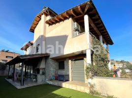 Houses (detached house), 280 m², near bus and train, almost new, Castellgalí