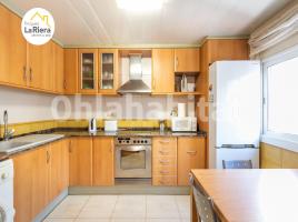 Flat, 57 m², near bus and train, Centre