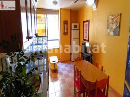 Apartament, 51 m², near bus and train