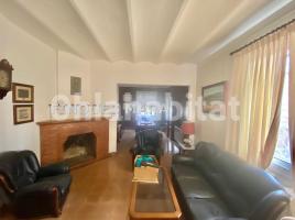 Duplex, 140 m², near bus and train