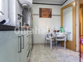 Apartament, 60 m², near bus and train