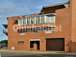 Casa (unifamiliar adosada), 300 m², cerca de bus y tren, seminuevo, Torrefarrera