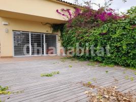 Houses (detached house), 250 m², near bus and train, almost new, Llevantina-Montgavina-Quint-Mar-Garraf