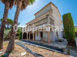 Casa (unifamiliar aïllada), 230 m², prop de bus i tren, Platja de Mont-Roig