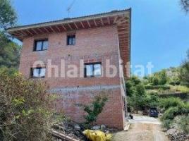 Casa (unifamiliar aislada), 639 m², cerca de bus y tren, seminuevo, Gelida