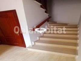 Casa (unifamiliar aislada), 120 m², cerca de bus y tren, seminuevo, Gualba