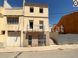  (unifamiliar adossada), 241 m², Calle Major, 12