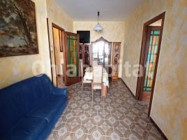 For rent flat, 82 m², near bus and train