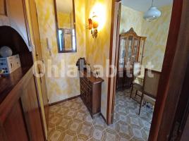 For rent flat, 82 m², near bus and train