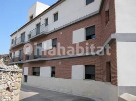 Piso, 108 m², cerca de bus y tren, nuevo