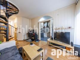 Dúplex, 112 m², cerca de bus y tren, Poble - Casc Antic