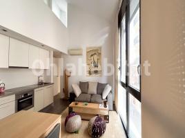 Dúplex, 65 m², près de bus et de train, presque neuf, Teatreneu