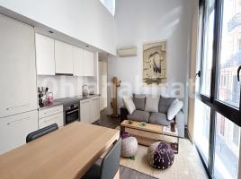 Dúplex, 65 m², près de bus et de train, presque neuf, Teatreneu