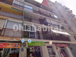 Apartament, 93 m², near bus and train, Calle Sant Fermí