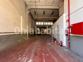 Alquiler local comercial, 951 m², cerca de bus y tren, Calle BARCELONA