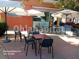 Business premises, 260 m², near bus and train, almost new, Calle de la Plana