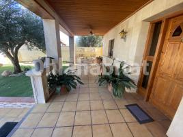 Casa (chalet / torre), 250 m²