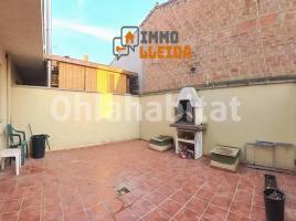  (unifamiliar adossada), 143 m², presque neuf, Calle Tres