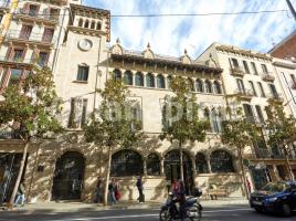 Dúplex, 261 m², cerca de bus y tren, Vila de Gràcia