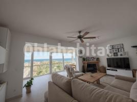 Attic, 81 m², near bus and train, Barri Dels Pescadors