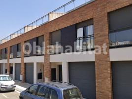 Casa (unifamiliar adossada), 153 m², prop de bus i tren