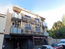 Flat, 81 m², near bus and train, almost new, Poble - Casc Antic