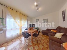 Pis, 85 m², prop de bus i tren, Llevant