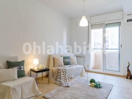 Piso, 72 m², cerca de bus y tren, seminuevo