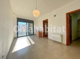 Àtic, 72.83 m², prop de bus i tren, seminou, Poble Nou