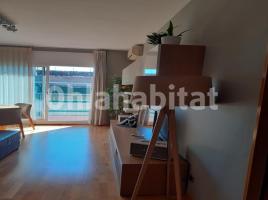 Alquiler piso, 95 m², cerca de bus y tren, Calle de les Camèlies