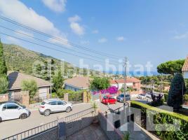 Houses (villa / tower), 281 m², Calle dels Xops