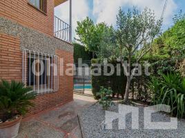 Houses (villa / tower), 281 m², Calle dels Xops