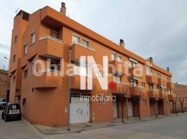 Casa (unifamiliar adosada), 228 m², seminuevo, Calle Nou, 21