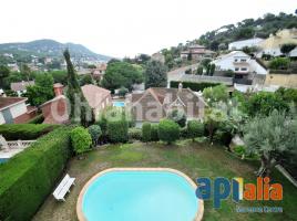 Houses (villa / tower), 288 m²