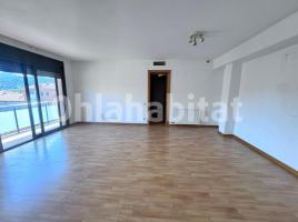 Flat, 89 m², almost new