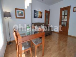 Apartamento, 110 m², cerca de bus y tren