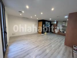 Alquiler apartamento, 650 m², cerca de bus y tren, Calle Església