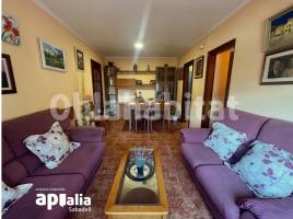 Flat, 77 m², Calle Montserrat