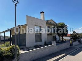 Casa (chalet / torre), 303 m², seminuevo