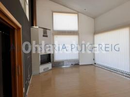 Casa (chalet / torre), 303 m², seminuevo