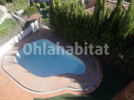 Casa (chalet / torre), 273 m²