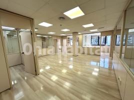 , 211 m², VILADOMAT