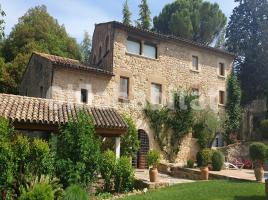 Houses (masia), 876 m²