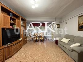 Piso, 133 m², cerca de bus y tren, Calle Cardenal Cisneros